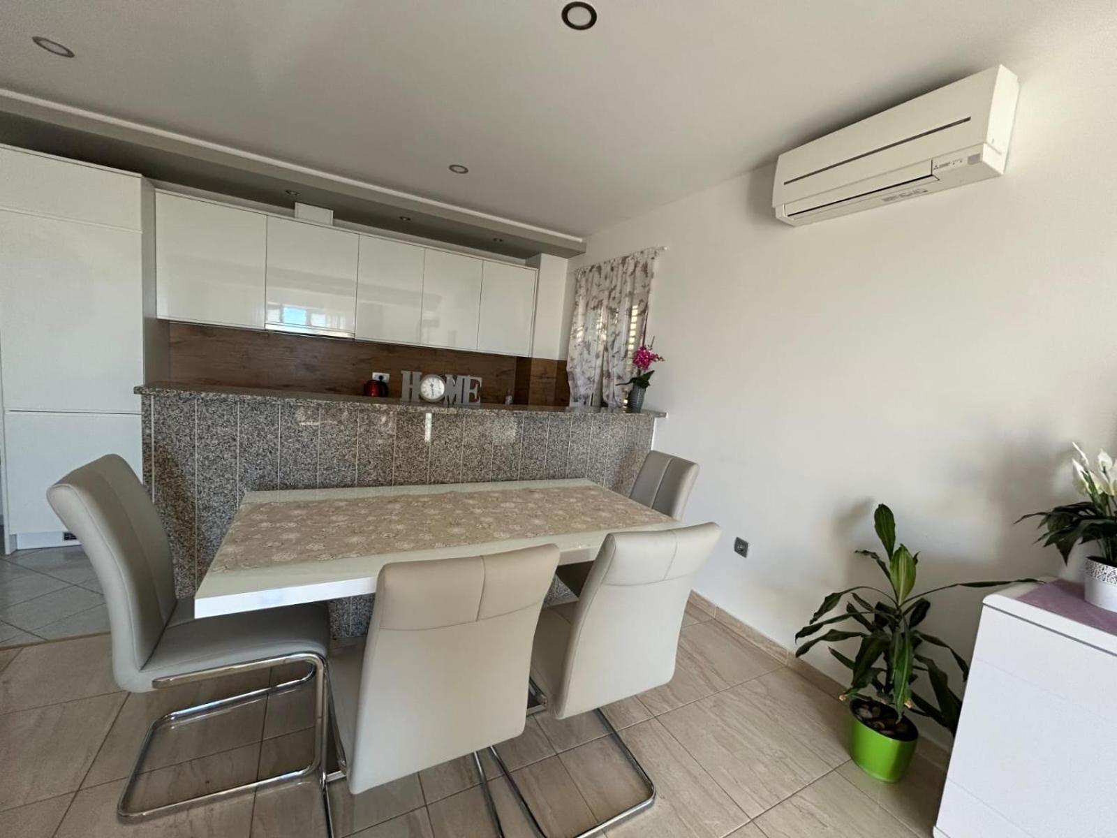 Apartment Nada Makarska Exterior foto